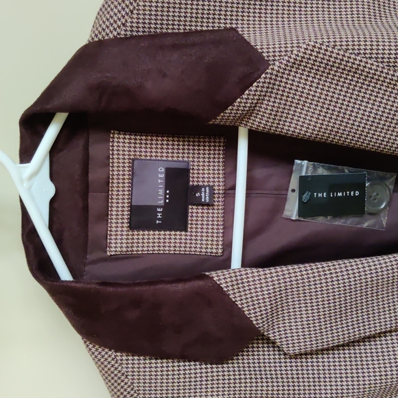 The Limited Blazer Jacket 🧥 - Picture 4 of 8
